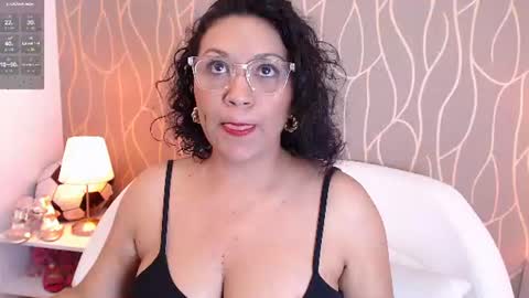 Snapshot of mairybelle chatting on 07.10.26 Maria conexion 1030 pm to 5 am colombia online show from 07.10.26