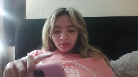 Snapshot of majo_gomezz chatting on 11.13.25 majo_gomezz online show from 11.13.25