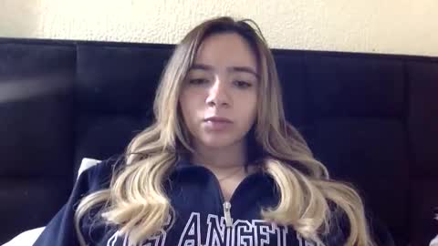 majo_gomezz online show from 05.18.26