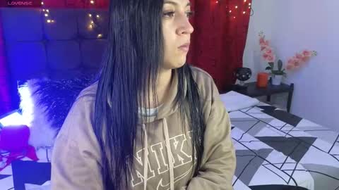 Snapshot of majuu__ chatting on 10.11.25 Celeste Bonet online show from 10.11.25