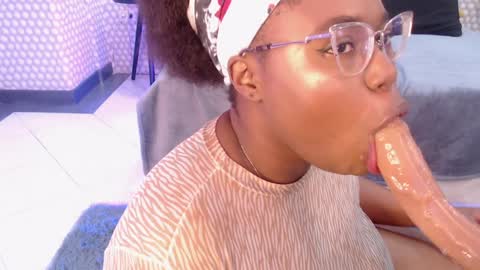 makena online show from 01.10.25