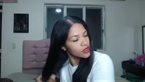 Snapshot of makennaa_1 chatting on 05.27.26 MAKENNAA online show from 05.27.26