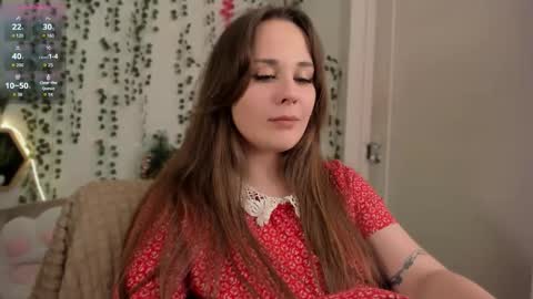 Snapshot of makima_lee chatting on 12.20.25 Makima online show from 12.20.25