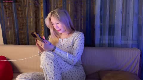 Snapshot of maksisisia chatting on 01.17.26 maksisisia online show from 01.17.26