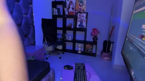 Snapshot of maky_coss chatting on 04.13.26 maky_coss online show from 04.13.26