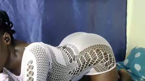 malaika_musa online show from 09.17.25