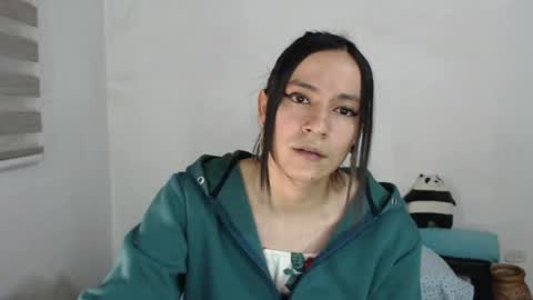 Mariapau online show from 04.25.26