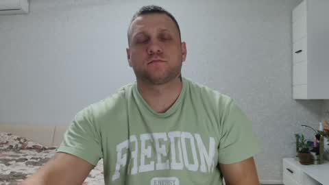 Snapshot of malchyshka chatting on 01.07.25 malchyshka online show from 01.07.25