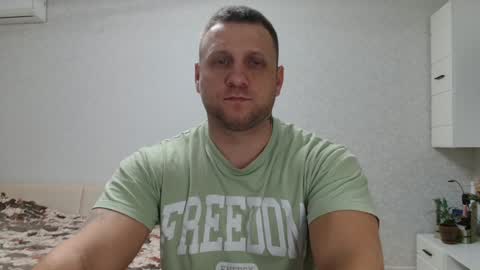 Snapshot of malchyshka chatting on 01.08.25 malchyshka online show from 01.08.25