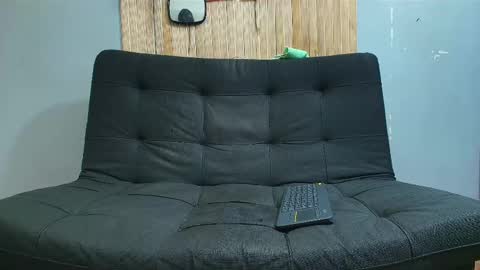 Snapshot of malcompierce chatting on 03.04.25 Malcom online show from 03.04.25