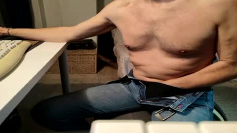 Snapshot of malebitch99999 chatting on 11.27.25 malebitch99999 online show from 11.27.25