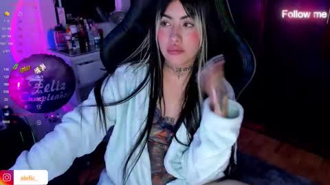 Snapshot of malefic_soul chatting on 11.06.25 MALEFIC online show from 11.06.25