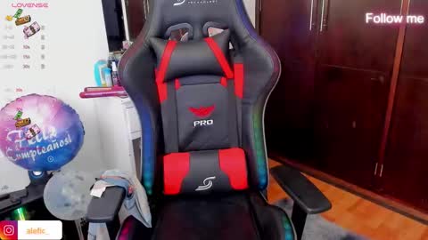 Snapshot of malefic_soul chatting on 11.13.25 MALEFIC online show from 11.13.25