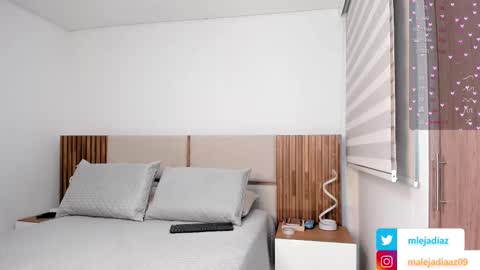 Snapshot of malejadiaz_ chatting on 10.21.25 Maleja Diaz online show from 10.21.25