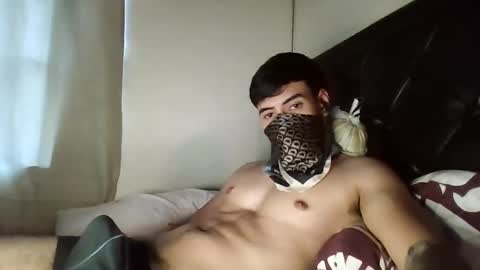 Snapshot of malekthick chatting on 05.29.26 malekthick online show from 05.29.26