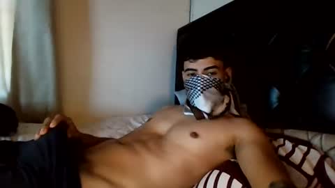 Snapshot of malekthick chatting on 06.13.26 malekthick online show from 06.13.26
