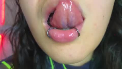 Snapshot of malicia_witch_ chatting on 02.12.25 Mar Alicia Rosie v A L I C I A W I T C - Meg Cherie online show from 02.12.25