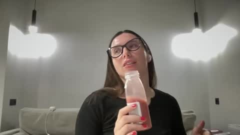 malina568708 online show from 01.28.25