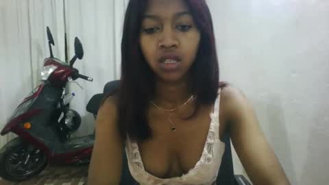 Malluna online show from 04.25.26