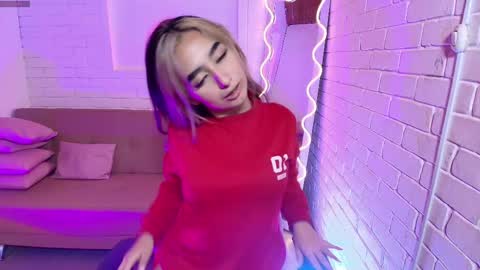 Snapshot of malory_tay chatting on 03.07.25 Malory online show from 03.07.25