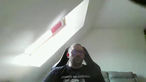 Snapshot of malou2927 chatting on 05.01.26 breton online show from 05.01.26