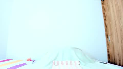 instagram  nueela   online show from 03.20.26