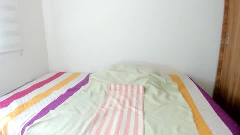 instagram  nueela   online show from 03.21.26