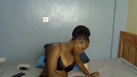 mama_pussie online show from 11.09.25