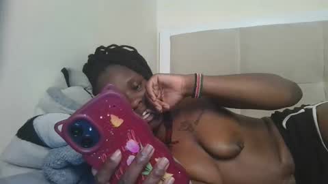 mamaa online show from 03.31.26