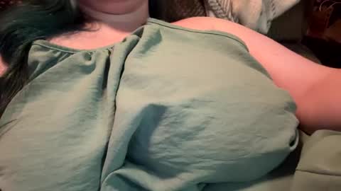 Snapshot of mamabig95 chatting on 07.14.26 bbwgothmom666 online show from 07.14.26