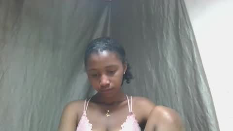 mamieriela online show from 04.12.26