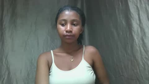 mamieriela online show from 04.14.26