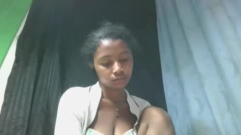 mamieriela online show from 04.23.26