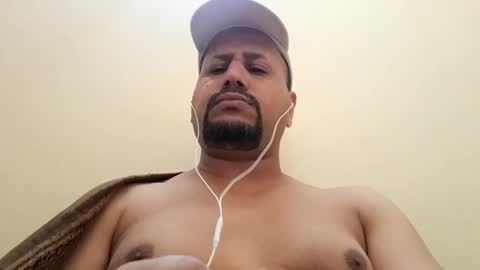 Snapshot of man_new chatting on 12.17.24 Man new online show from 12.17.24