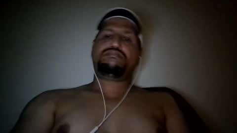 Snapshot of man_new chatting on 02.16.25 Man new online show from 02.16.25