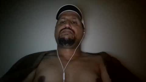 Snapshot of man_new chatting on 02.18.25 Man new online show from 02.18.25
