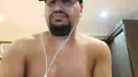 Snapshot of man_new chatting on 06.17.26 Man new online show from 06.17.26