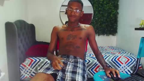 man_san11 online show from 02.17.25