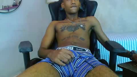 man_san11 online show from 10.24.25