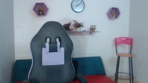 man_san11 online show from 12.20.25