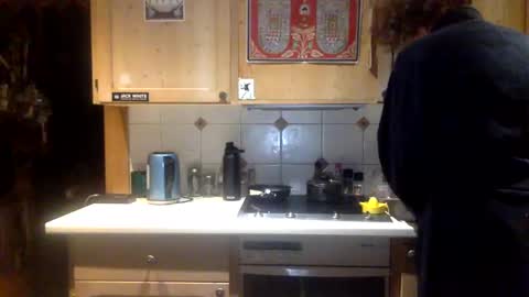 Snapshot of mandalay3 chatting on 02.13.25 mandalay3 online show from 02.13.25