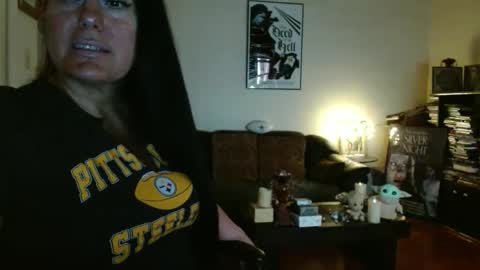 Snapshot of mandaloriangirlsfight chatting on 09.18.25 mandaloriangirlsfight online show from 09.18.25