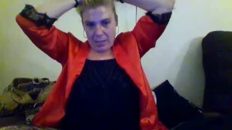 Snapshot of mandilube39 chatting on 04.30.26 mindy22 online show from 04.30.26