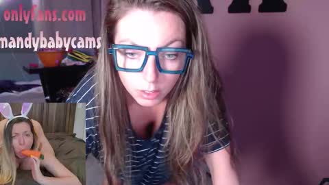 Snapshot of mandybabyxxx chatting on 10.20.25 MandyBabyXXX online show from 10.20.25