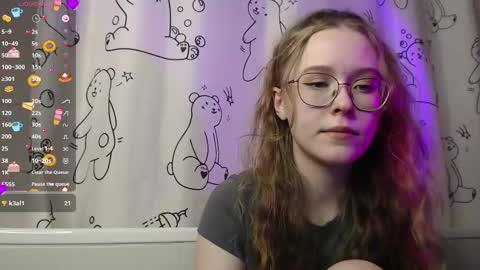 Snapshot of mandymilson chatting on 02.27.25 Mandy online show from 02.27.25