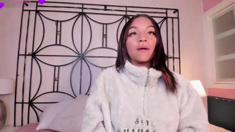 manelyk_evanss online show from 04.12.26