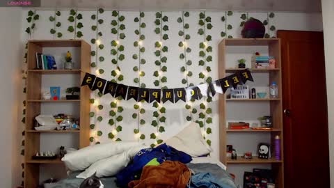 Snapshot of mangxx chatting on 02.07.25 Danny online show from 02.07.25