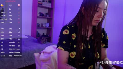 Snapshot of mangxx chatting on 10.13.25 Danny online show from 10.13.25