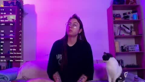 Snapshot of mangxx chatting on 11.29.25 Danny online show from 11.29.25