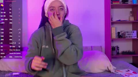 Snapshot of mangxx chatting on 11.30.25 Danny online show from 11.30.25